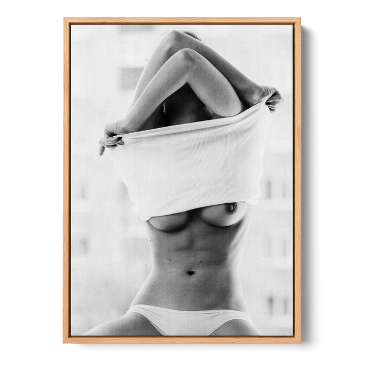 Hot Simona Canvas